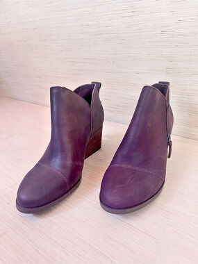 TOMS Goldie Wedge Ankle Bootie Women's Purple NWT